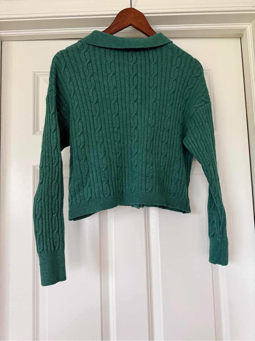 Green Cable-Knit Button-Up Cardigan - Picture 8 of 12